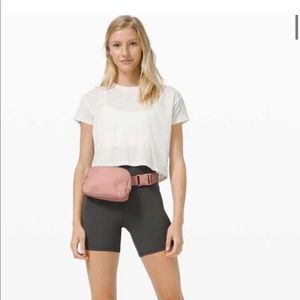 Lululemon everywhere belt bag